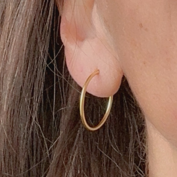 14k Gold Vermeil Classic Gold Hoops 20mm - Picture 5 of 10